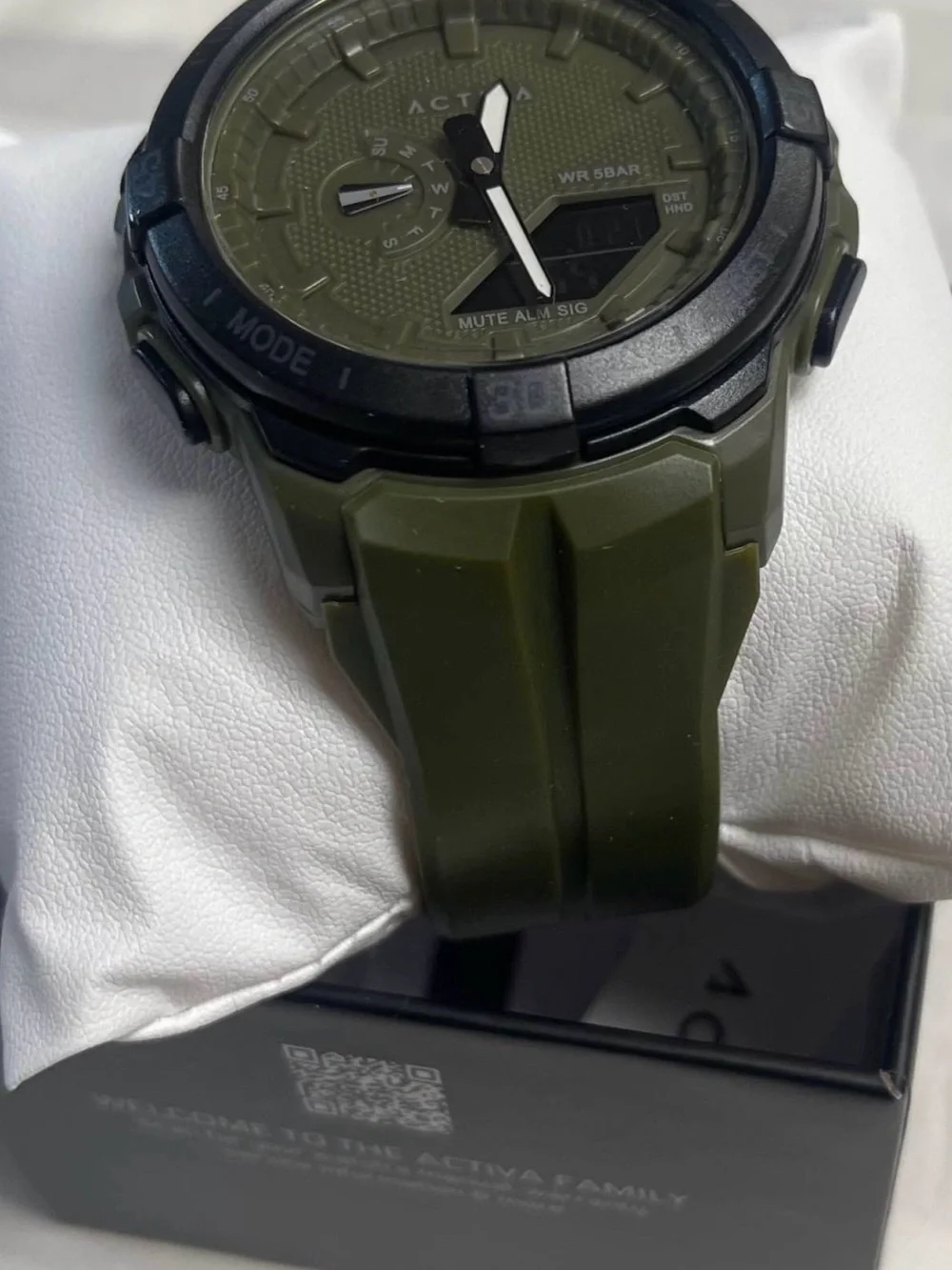 Activa Spry X Invicta Digital Essentials Army green 53mm